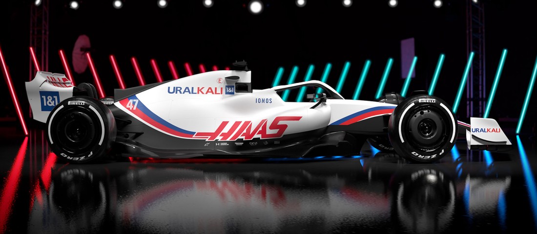 Megmutatták, milyen lesz az első újkori Forma-1-es autó