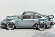 Feladja elveit a világ legismertebb Porsche-átépítője 23