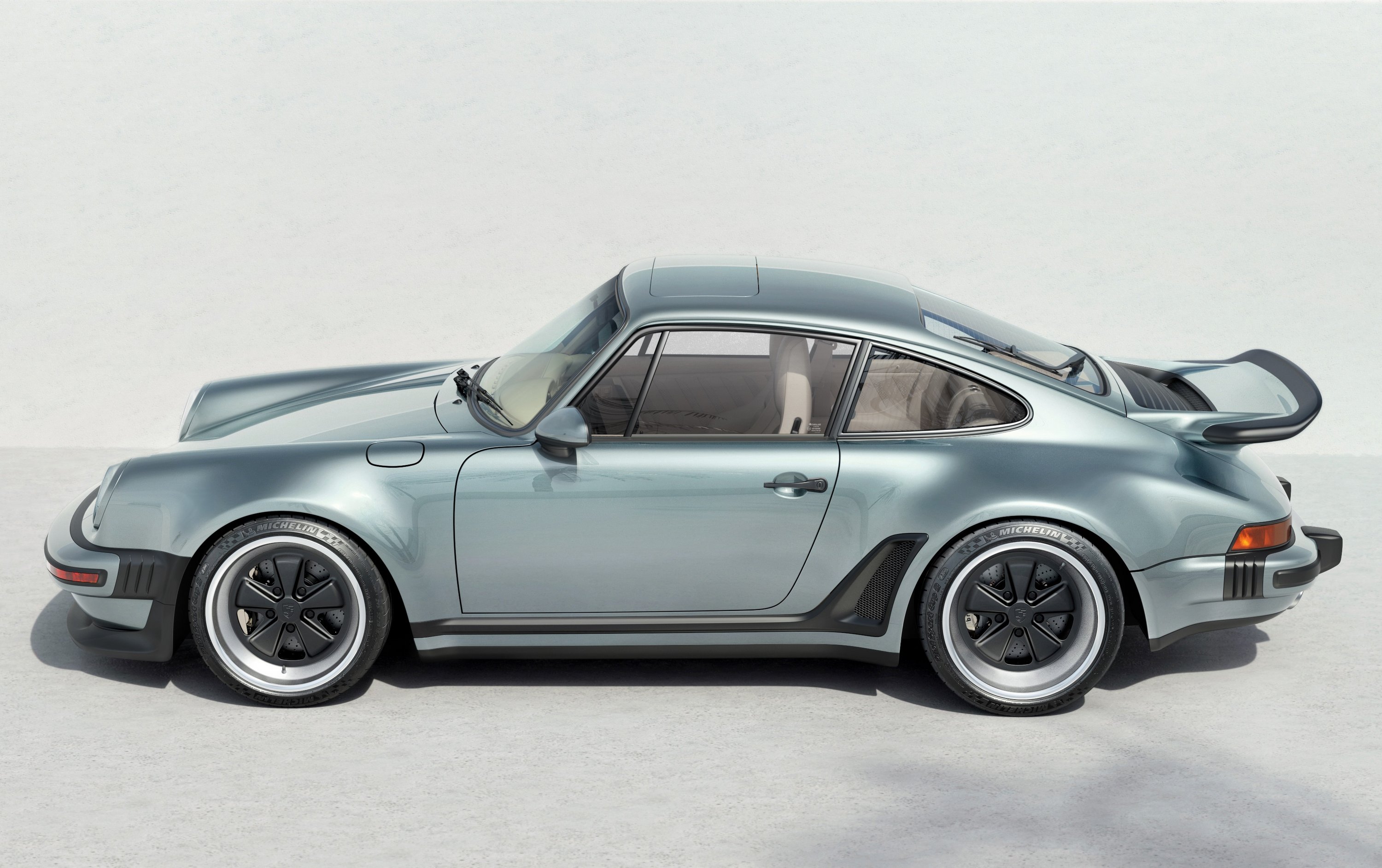 Feladja elveit a világ legismertebb Porsche-átépítője 5