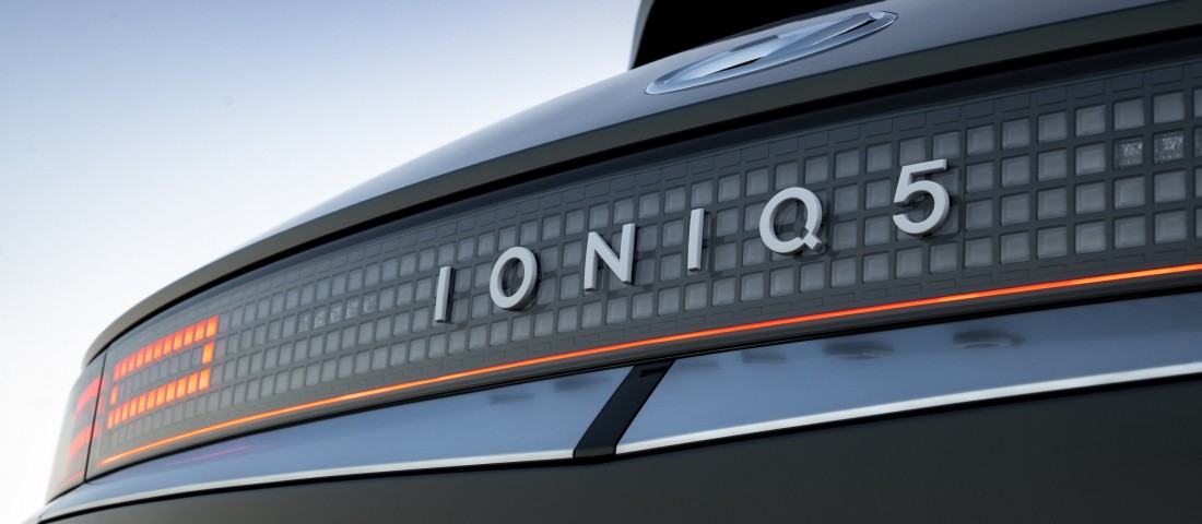 Eldobja külső tükreit a Hyundai villany-crossovere