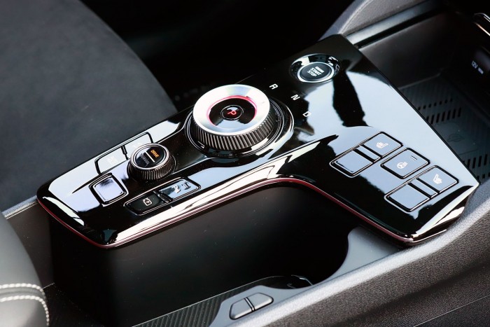 Baromi jól néz ki az új Kia, de takarékos is? 13 | Vezess Baromi jól néz ki az új Kia, de takarékos is? 13