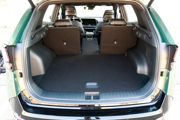 Baromi jól néz ki az új Kia, de takarékos is? 17 | Vezess Baromi jól néz ki az új Kia, de takarékos is? 17