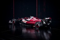 F1: Meglepetés az Alfa Romeónál, új festést villantottak 9