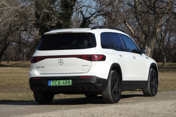 Kipróbáltuk az első magyar villanyautót, a Mercedes EQB-t 43 Kipróbáltuk az első magyar villanyautót, a Mercedes EQB-t 43