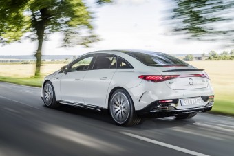 Filmre vették az AMG leggyorsabb villanyautóit