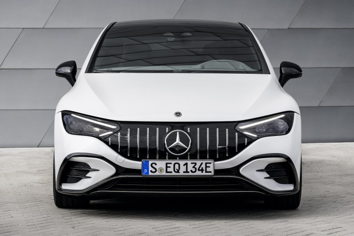 Újabb elektromos sportszedánt mutatott be a Mercedes-AMG 69 Újabb elektromos sportszedánt mutatott be a Mercedes-AMG 69