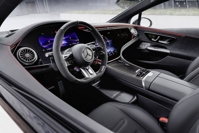 Újabb elektromos sportszedánt mutatott be a Mercedes-AMG 74 Újabb elektromos sportszedánt mutatott be a Mercedes-AMG 74