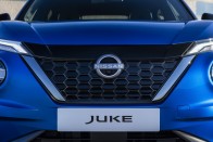 Hibrid hajtásláncot kap a Nissan Juke 27