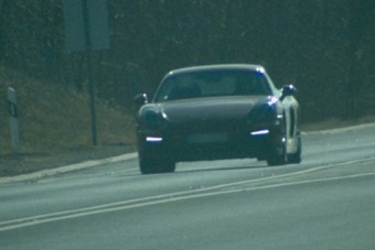 Nem bírt a jobb lábával a porschés, kövér bírság vár rá