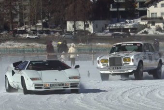 Nézd, ahogy hóban csapatnak a világ legritkább, zseniális sportautói