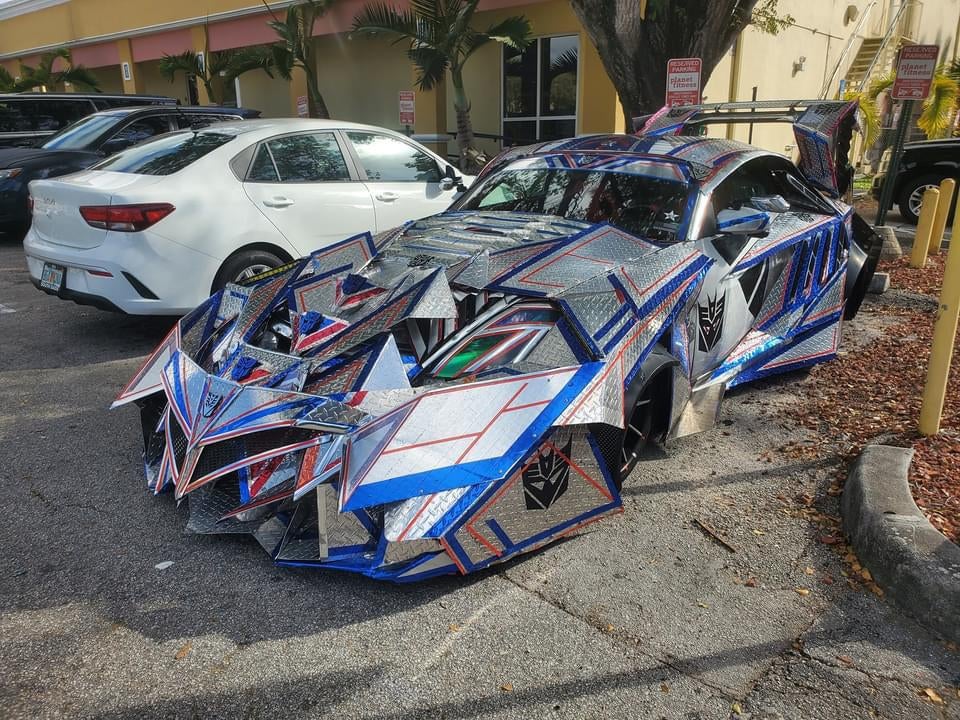 Nézd ahogy szép lassan egy szemgolyót égető tuningszörny lesz ebből a Nissanból 4