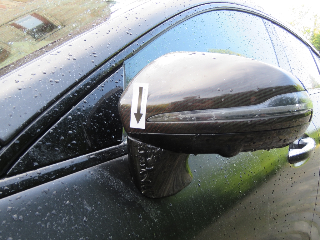 Savval öntötték le az autókat, a rendőrség pénzjutalmat kínál 3