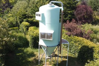 Régi silóból készítettek házat