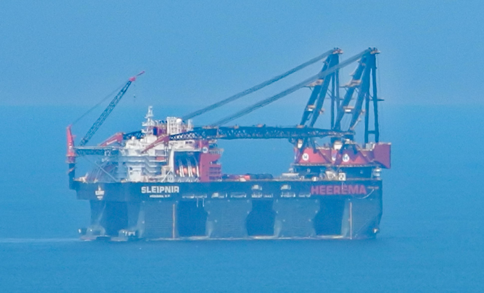 Akár 20 000 tonnával is elbír ez az óriási úszó daru 2 | Vezess Akár 20 000 tonnával is elbír ez az óriási úszó daru 2