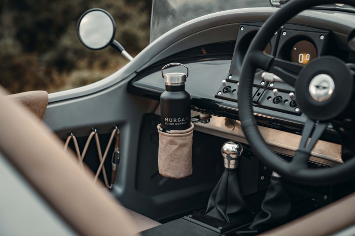 Visszatért a legőrültebb európai sportautó 10