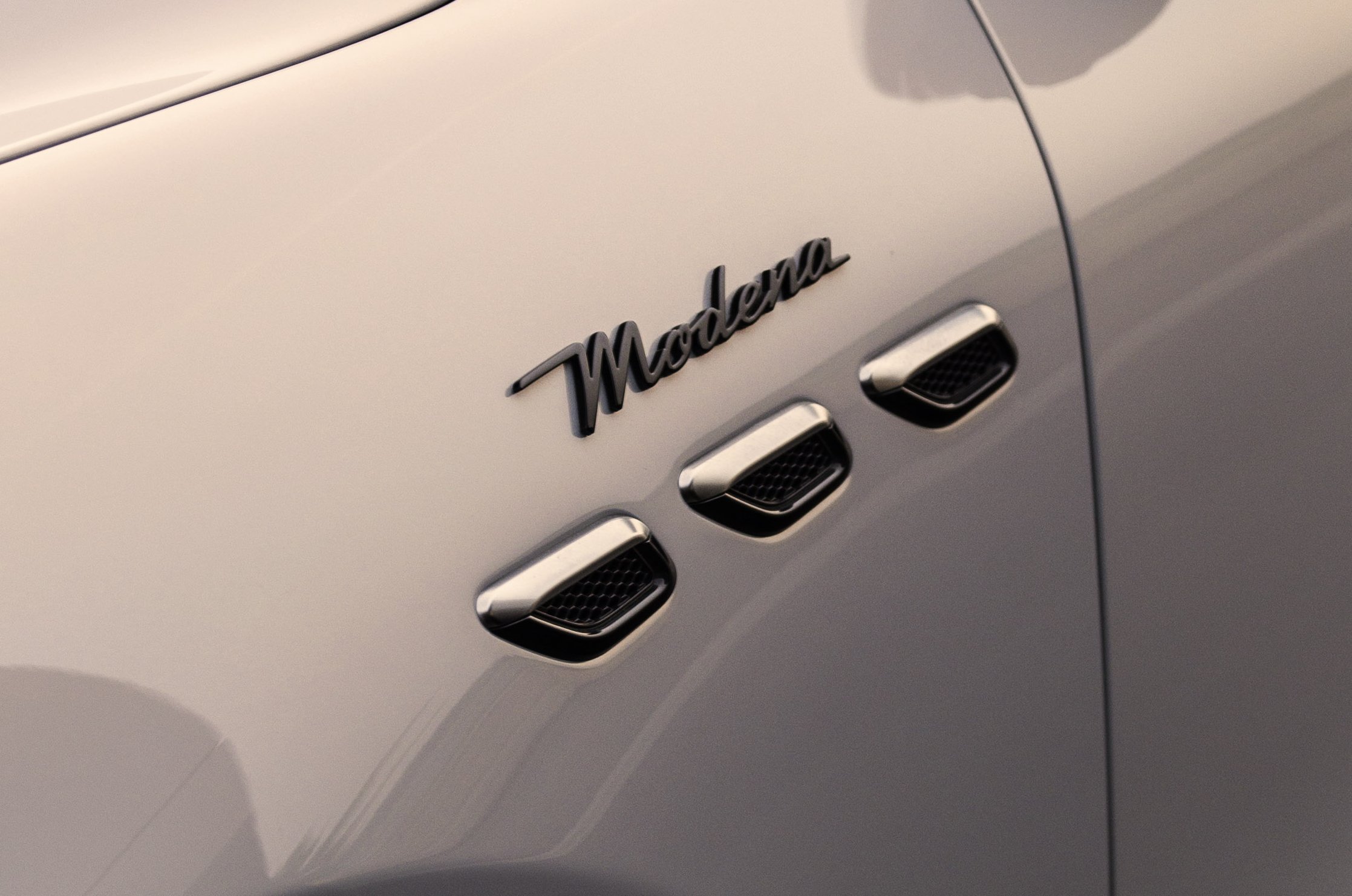 Megérkezett a Maserati kisebbik szabadidőjárműve 17