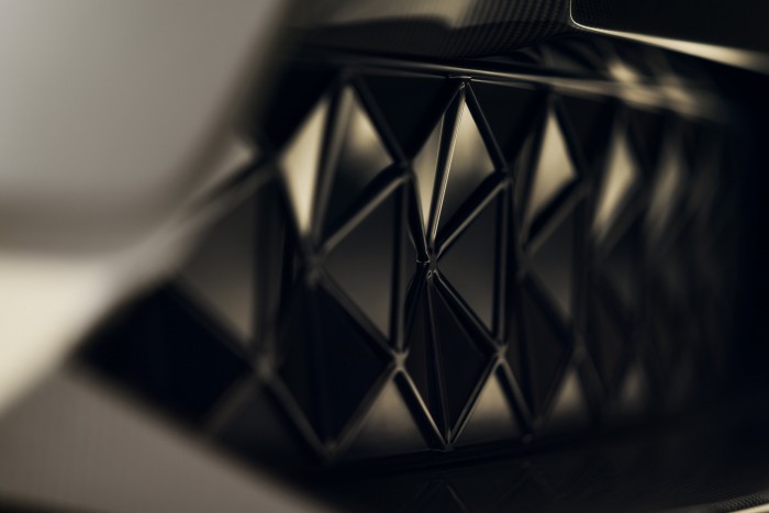 Magyar nevet kapott az év legizgalmasabb luxusautója 10