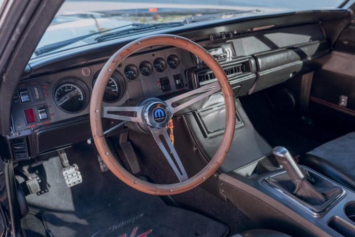 Lehet csűrni-csavarni, de egy ilyen 1968-as Dodge Chargernél menőbb dolog kevés van 8