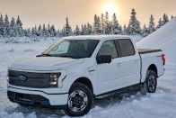 A sarkvidéki hideg sem állítja meg a Ford villany-pickupját 19