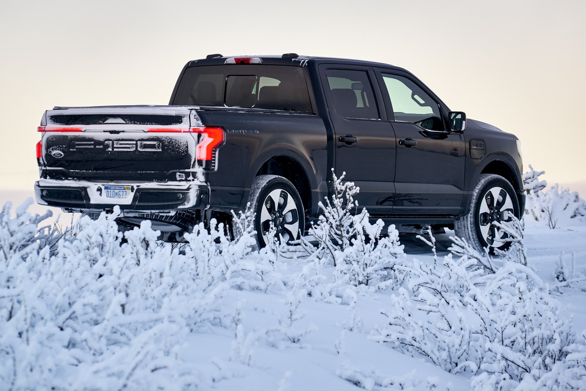 A sarkvidéki hideg sem állítja meg a Ford villany-pickupját 4