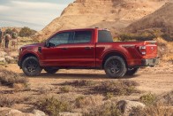 Mérges sportmodellel bővül a Ford pickupcsaládja 9