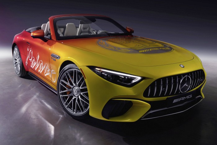 Divatcég színezte ki a Mercedes sportautóit 12 Divatcég színezte ki a Mercedes sportautóit 12