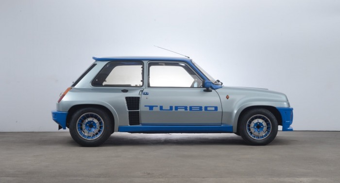 Ma már 50 millió felett adják a 80-as évek legizgalmasabb francia autóját 1