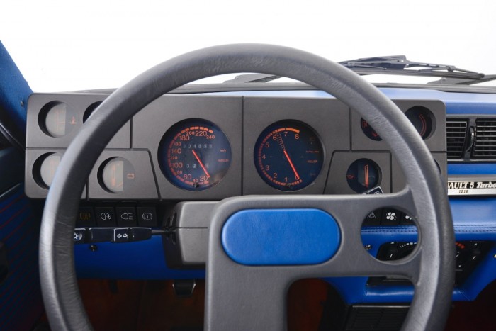 Ma már 50 millió felett adják a 80-as évek legizgalmasabb francia autóját 5