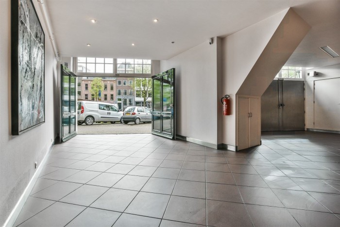 Három emelet, hatalmas garázs, hárommilliárdos ár 3