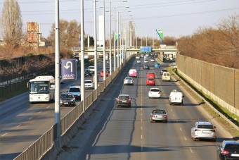 Itthon eddig sosem látott KRESZ-tábla érkezik az utakra