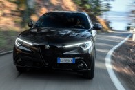 Újabb sportos különkiadással erősít az Alfa Romeo 25