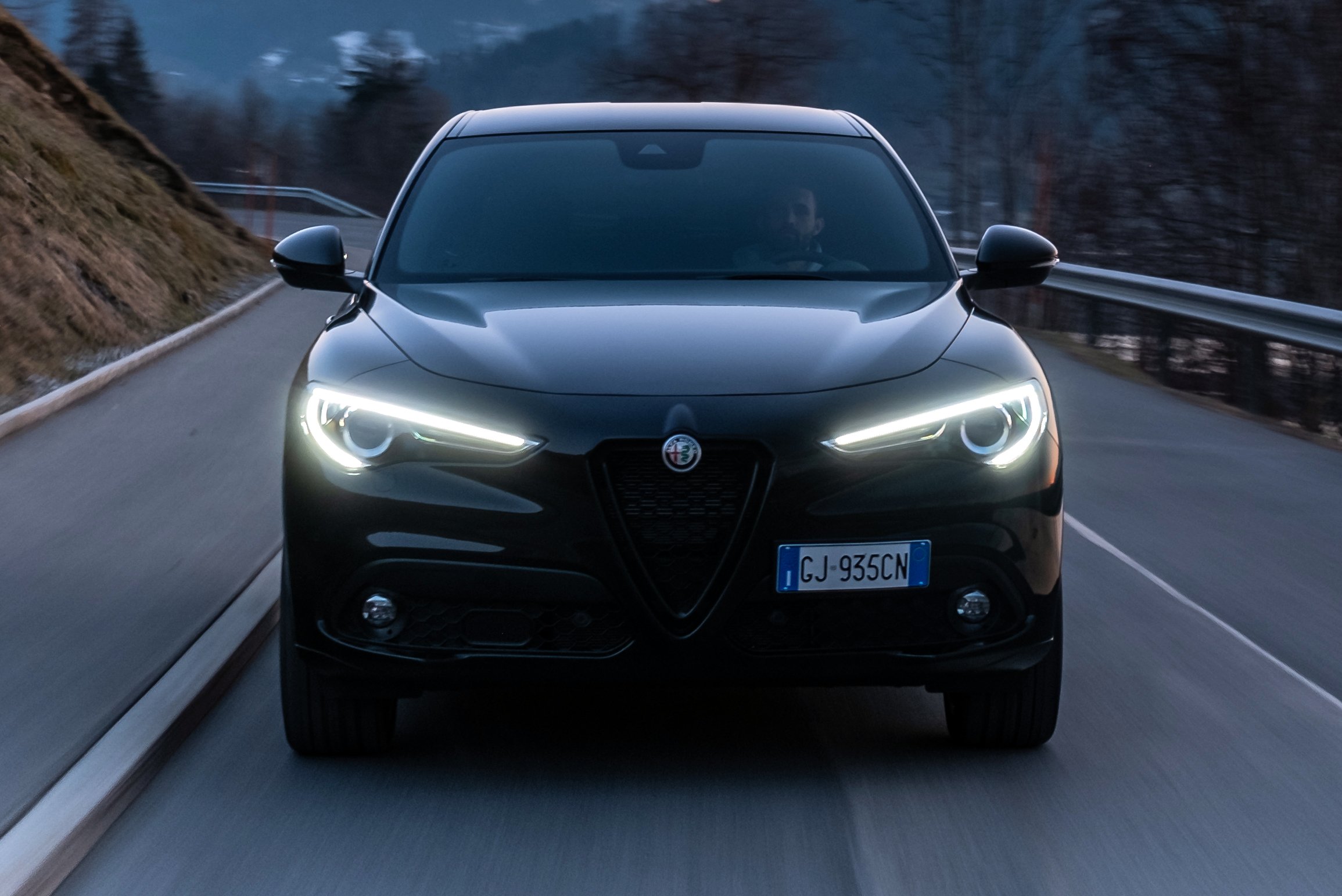 Újabb sportos különkiadással erősít az Alfa Romeo 13
