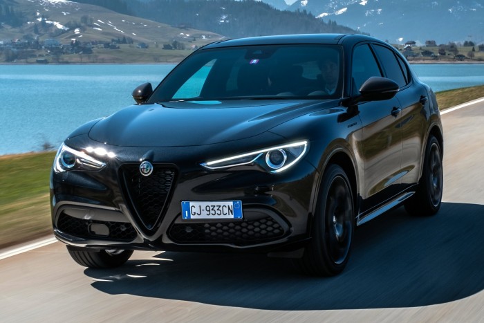 Újabb sportos különkiadással erősít az Alfa Romeo 8