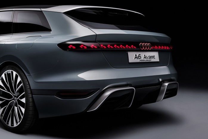 Elektromos óriáskombit mutatott be az Audi 8