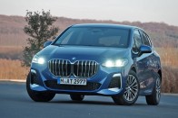 Nagy dízelmotort kap a BMW családi egyterűje 10