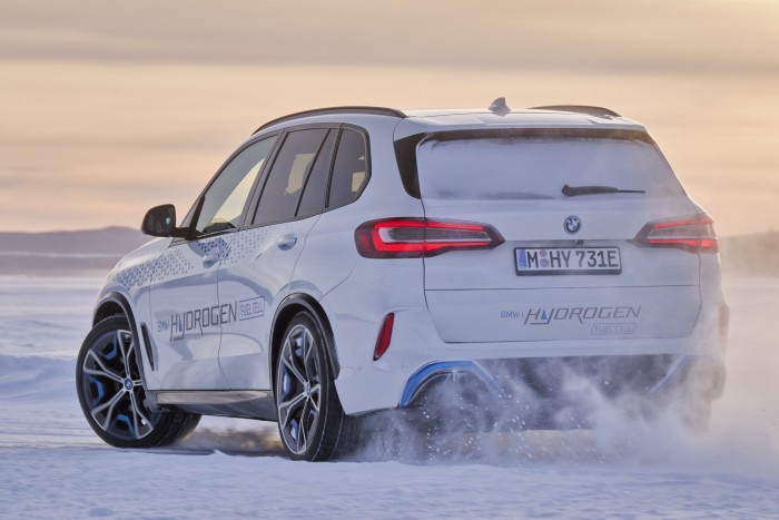 Már idén vásárolhatsz hidrogénüzemű BMW-t 6