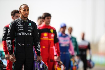 F1: Hamilton az év végén visszavonulhat