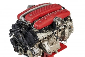 Magasztos videó bizonyítja, miért művészi darab minden V12-es Ferrari-motor