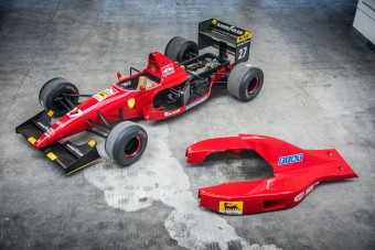 Észbontó hamis Ferrari kerül kalapács alá