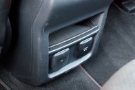 Lehet valami takarékos benzinmotorral is? Teszten a Ford S-Max Hybrid 96