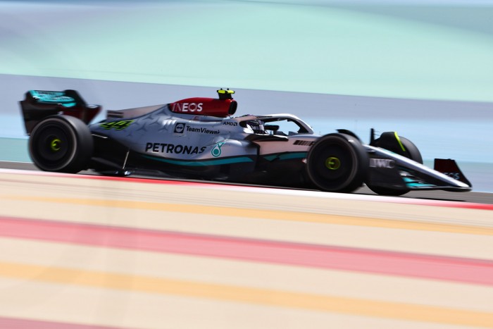 F1: Sokkolta a mezőnyt a Mercedes új autója, megszólaltak a szabályosságáról 3