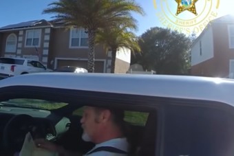 Putyinra mutogatott a szabálytalankodó autós