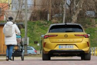 Mit mutat az új Opel Astra magyar utakon? 98