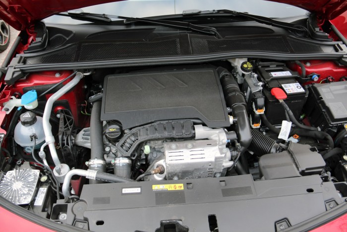 Mit mutat az új Opel Astra magyar utakon? 173 Mit mutat az új Opel Astra magyar utakon? 173