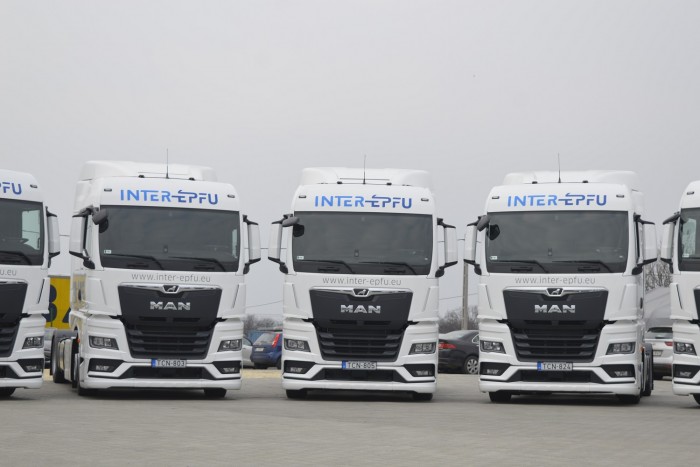 Itt az új visszapillantó, megnéztük, milyen a hagyományoshoz képest 6 | Vezess Itt az új visszapillantó, megnéztük, milyen a hagyományoshoz képest 6