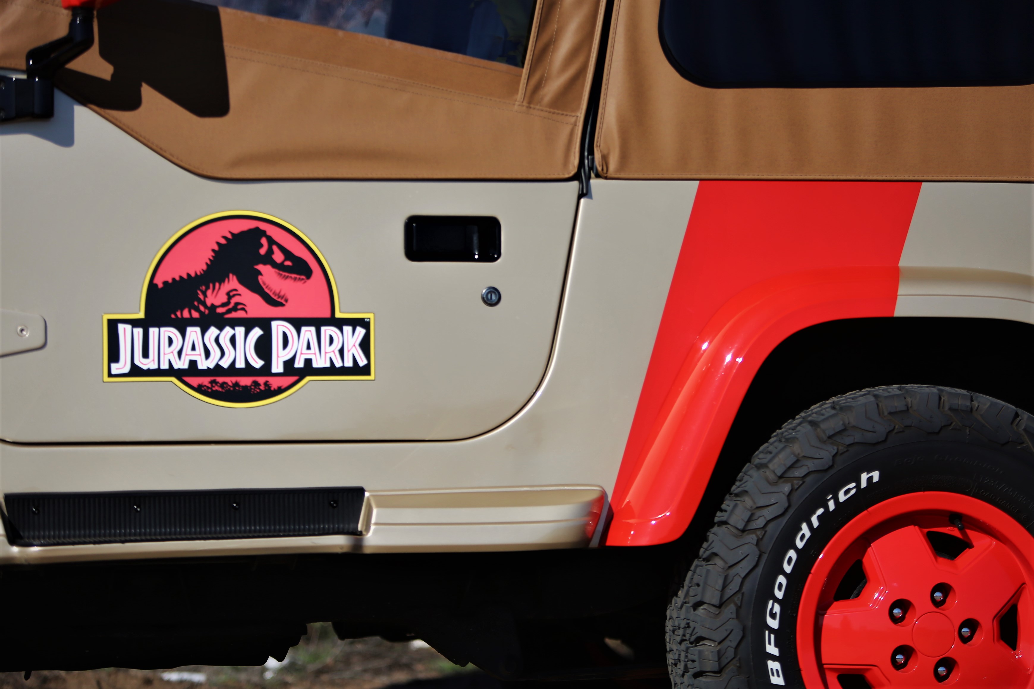 Dinókra vadásztunk a Jurassic Park Jeepjével! 7