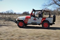 Dinókra vadásztunk a Jurassic Park Jeepjével! 87