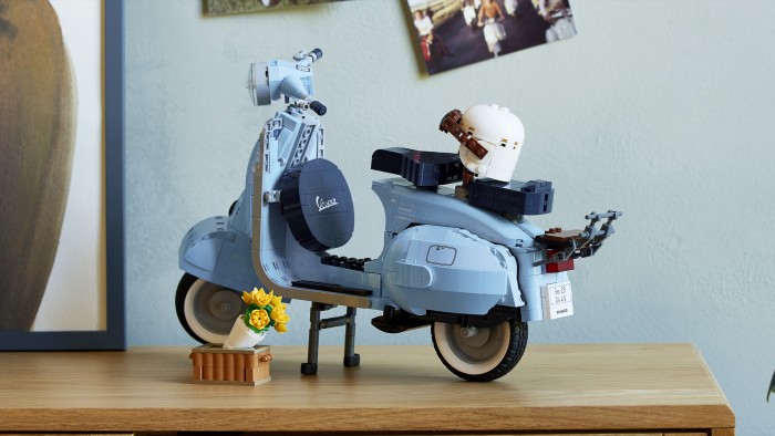 Ikonikus járművel bővült a LEGO-kollekció 4