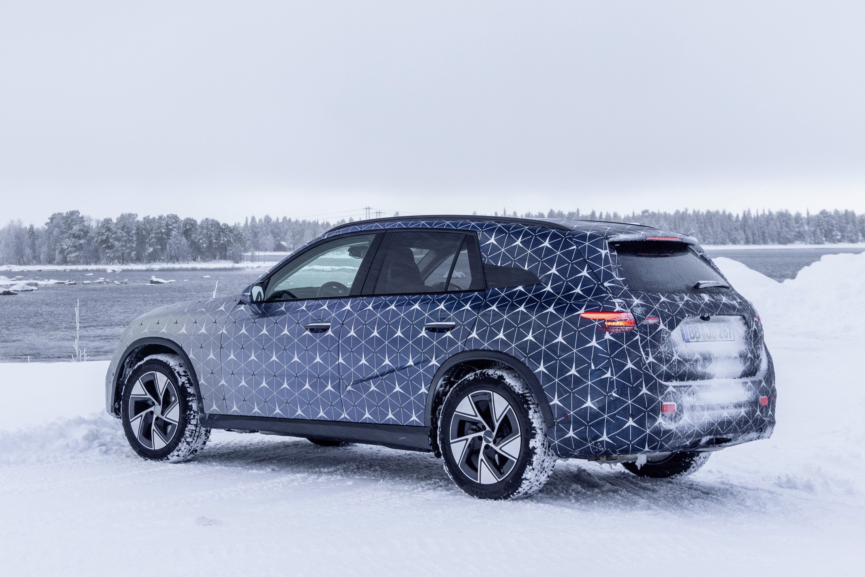 Ősszel jön a Mercedes új kompakt terepjárója 17