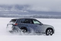Ősszel jön a Mercedes új kompakt terepjárója 27
